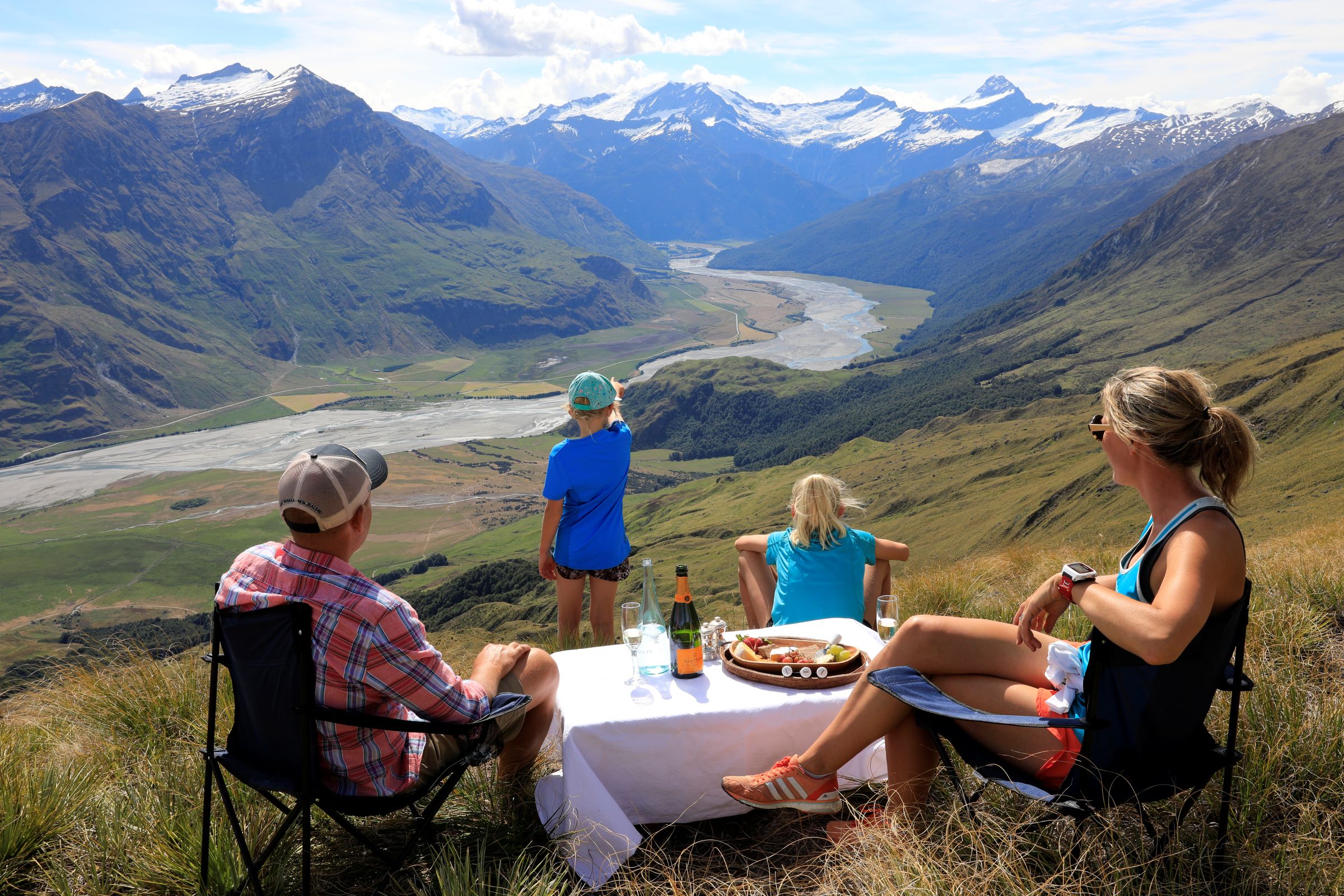 New Zealand Family Vacation Package Lunch